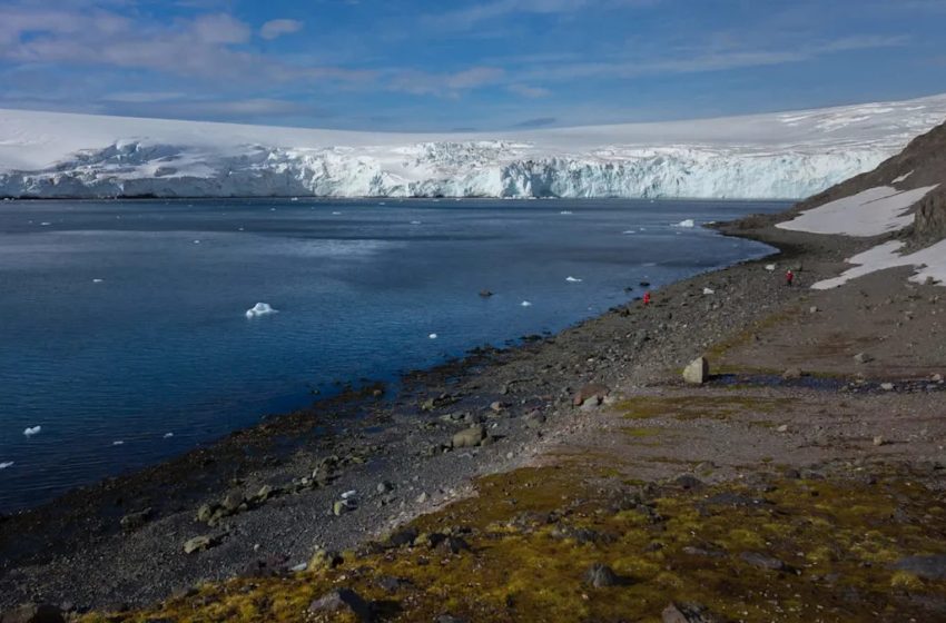  ‘We let [it] slip out through our fingers’