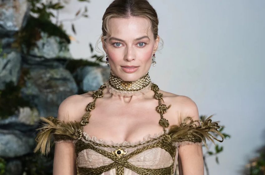  Margot Robbie’s Eerie Tribute to Emily Brontë Is Straight Out of a Gothic Novel