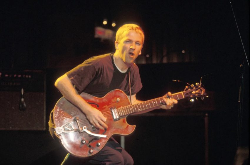  Greg Brown, Founding Cake Guitarist Who Wrote ‘The Distance,’ Has Died