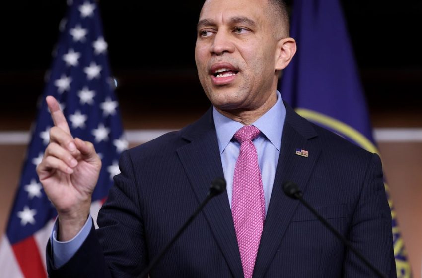  Lawmakers locked in standoff over ICE reforms as DHS funding deadline approaches