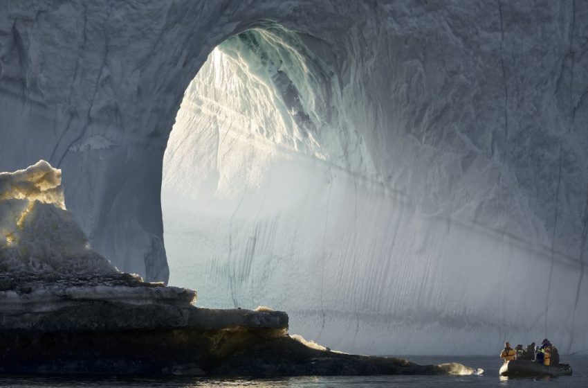  Scientists Think Greenland’s Ice Is Churning Like Molten Rock : ScienceAlert