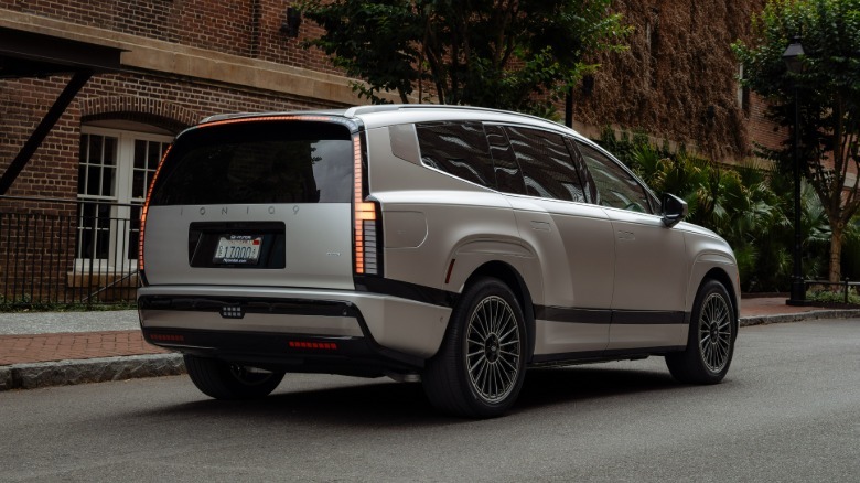 Rear 3/4 view of a silver Hyundai Ioniq 9