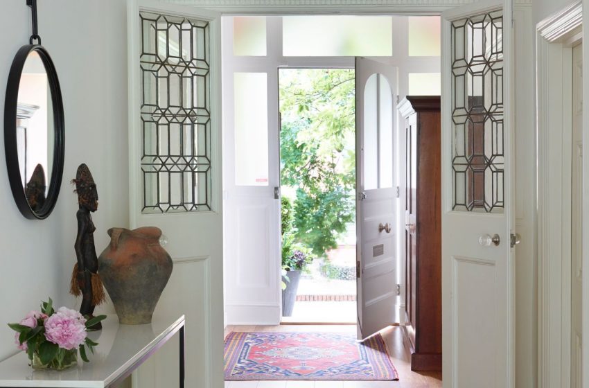  Open Windows and Doors at Midnight for Good Luck This Lunar New Year