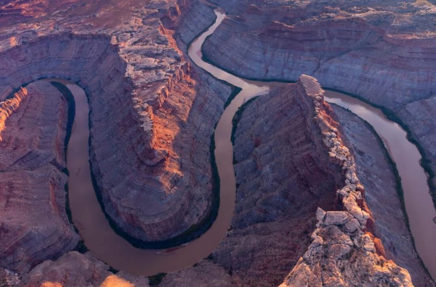  This River Breaks the Rules of Nature by Carving Through 100 Miles of Solid Rock, and Geologist Think They Know Why