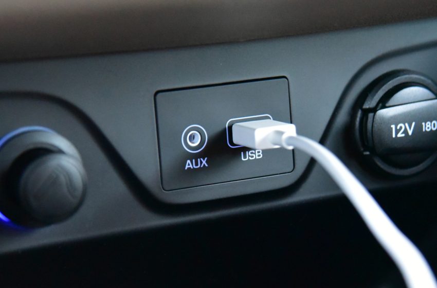  4 Devices Compatible With Your Car’s USB Port That You Need To Know About