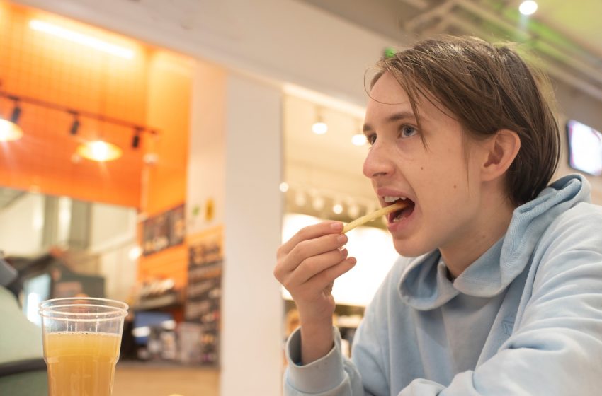  Born After 1985? You Probably Don’t Remember This Department Store Restaurant Chain