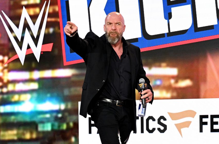  WWE Hall Of Famer & Multi-Time World Champion Reportedly Backstage Tonight At WWE Raw