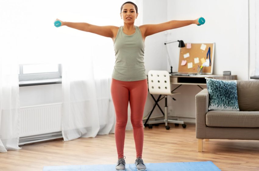  A trainer wants you to try this five-minute workout to improve your posture and mobility