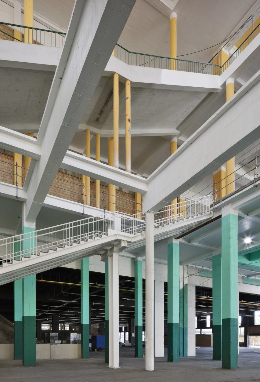 Interior view of Charleroi Palais des Expositions