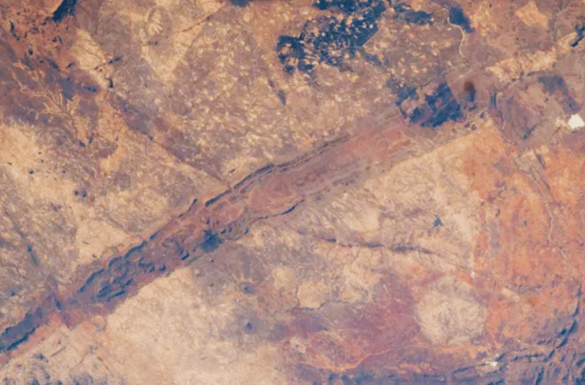  NASA Reveals Hidden 2.5 Billion-Year-Old Geological Wonder in Stunning Space Photo