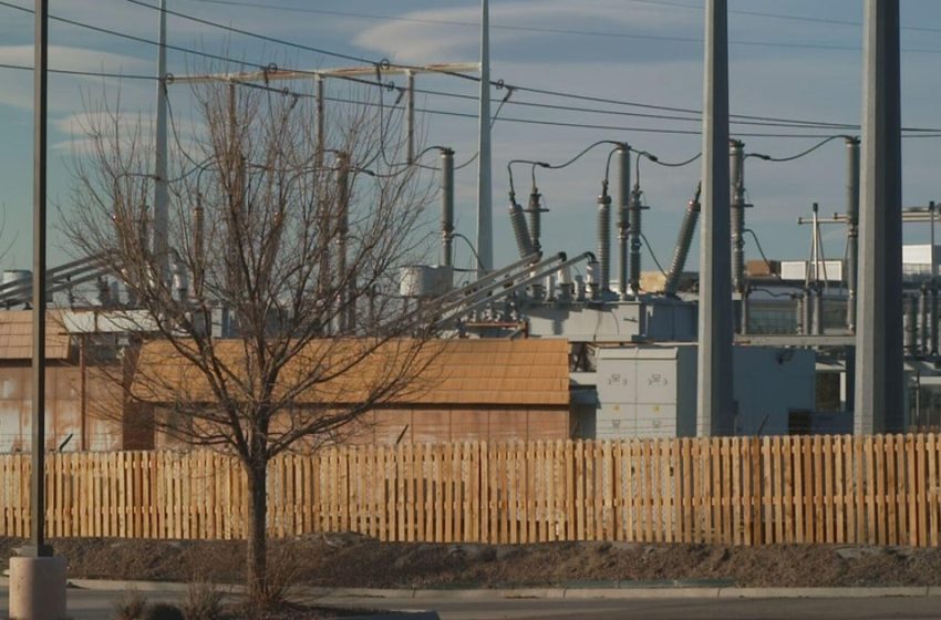  Power outages reported across southeast Denver metro area, Xcel Energy says multiple substations involved