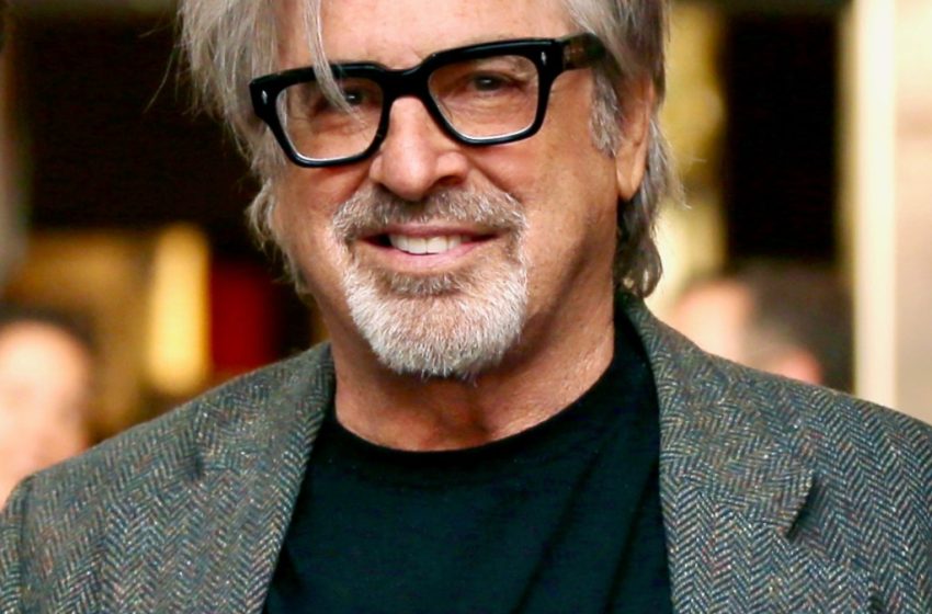  Robert Carradine Dies At Age 71