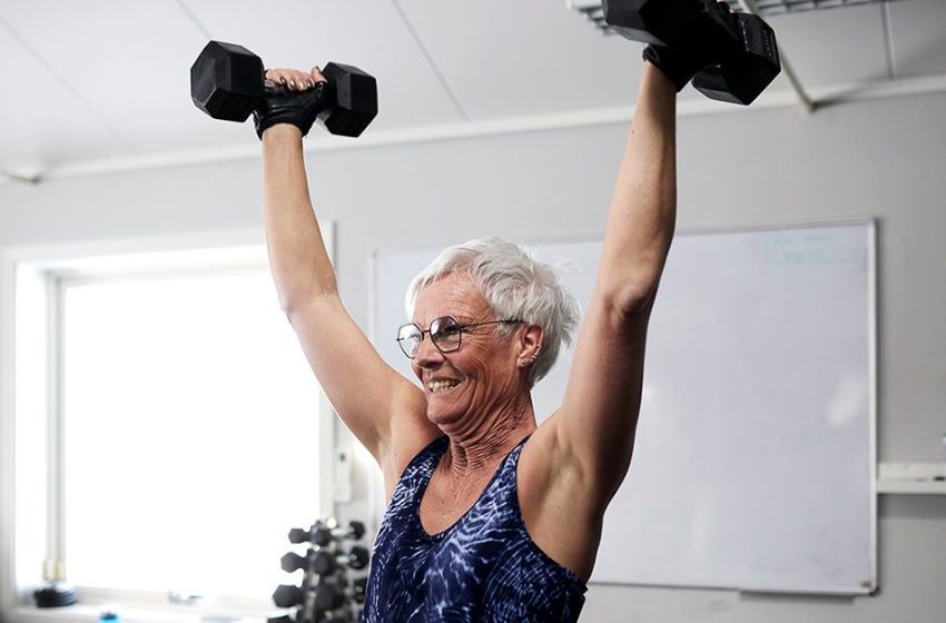  Stronger muscles may boost longevity, especially in older females