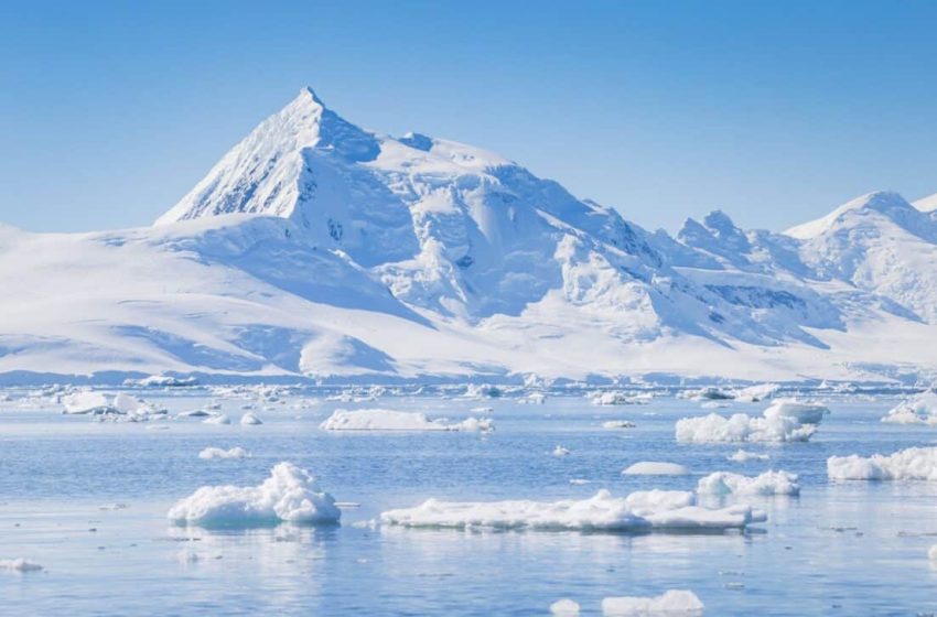  Why This Antarctic Geoid Anomaly Has Researchers Rethinking the Planet