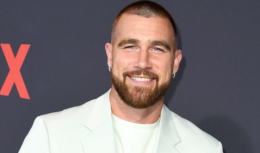  Travis Kelce Breaks a Chair in ‘New Heights’ Clip: ‘Taylor’s Gonna Kill Me’ | Jason Kelce, Taylor Swift, Travis Kelce | Celebrity News and Gossip | Entertainment, Photos and Videos