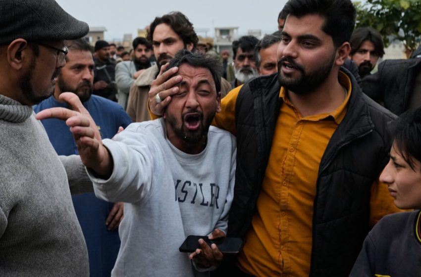  Suicide bombing at a Shiite mosque on Islamabad’s outskirts kills at least 31 : NPR