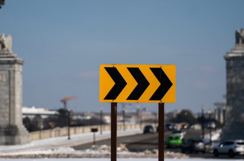  Vietnam Veterans sue to block proposed ‘Independence Arch’ near Arlington National Cemetery : NPR