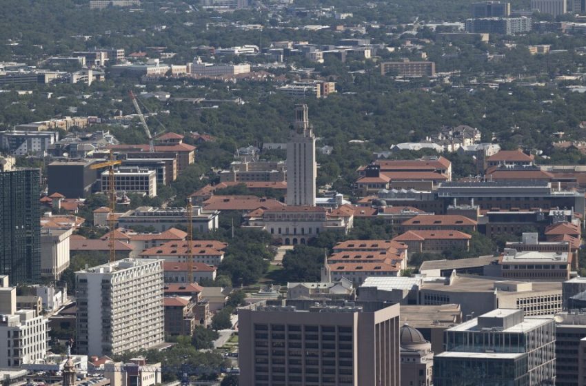  UT System votes to limit ‘controversial topics’ in class, raising concerns about academic freedom
