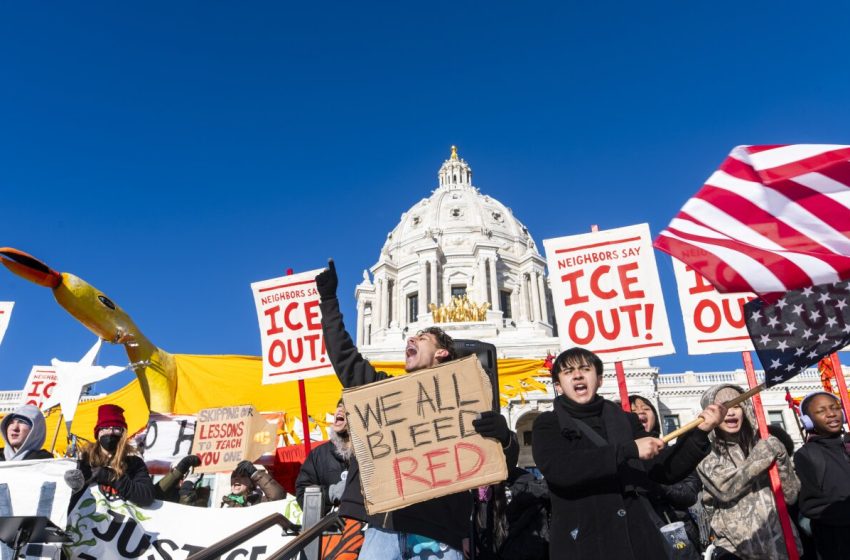  Red and blue states move further apart on immigration enforcement : NPR