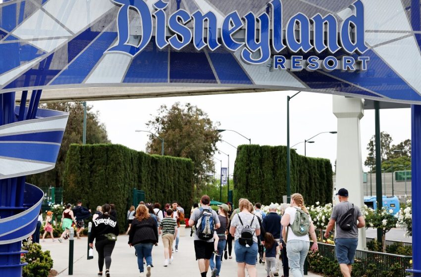  A ‘MAGA Takeover’ and ‘Raza Invasion’ will happen at Disneyland this weekend. Here’s what we know