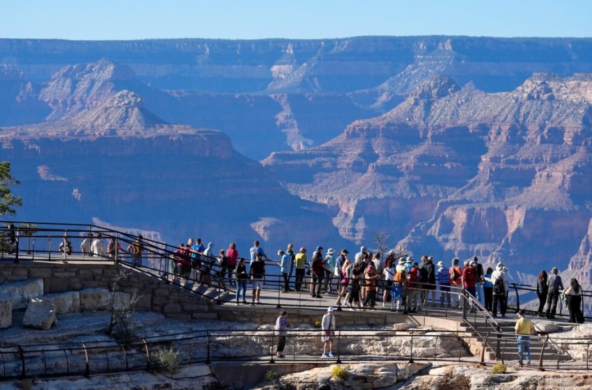  Trump nominates hospitality executive Scott Socha as National Park Service director