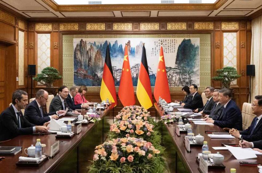  China and Germany pledge deeper economic ties