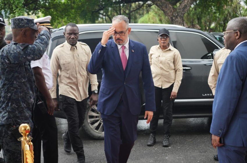  Haiti’s presidential council dissolves as lone, unelected ruler remains