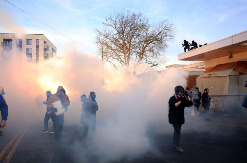  Portland, Oregon, mayor demands ICE exit after tear gas incident at peaceful protest