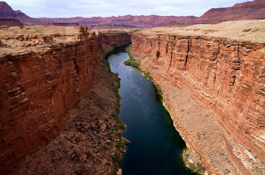  Colorado River talks stall as Arizona, California and Nevada press US West