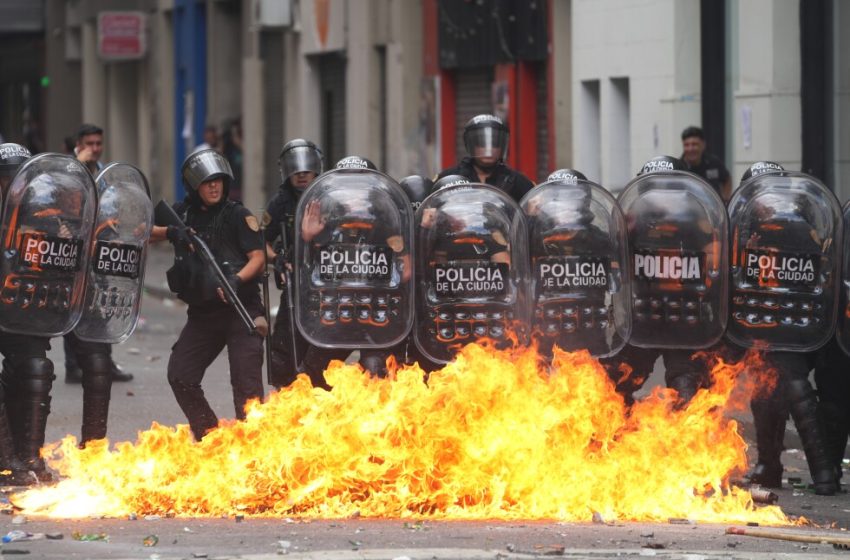  Argentine Senate gives initial approval to Milei’s divisive labor law