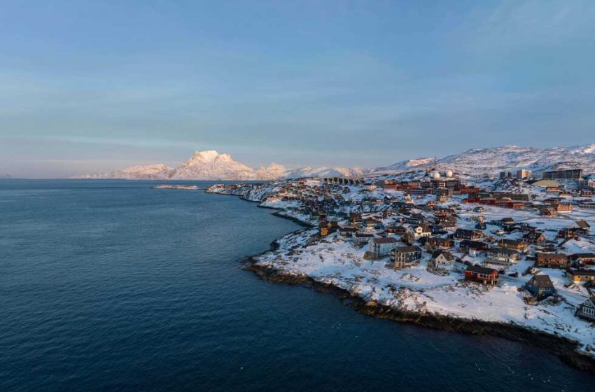  Trump says he will send a hospital ship to Greenland but the territory’s leader says no thanks