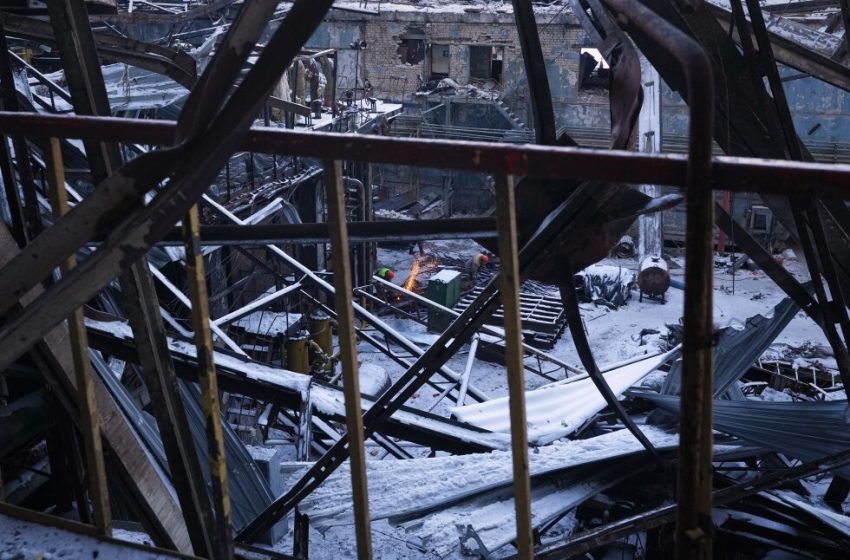  Russia plans to bolster its forces near NATO borders, an intelligence chief says