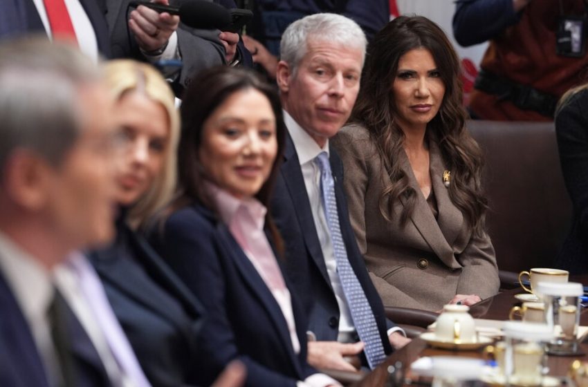  Trump says feds won’t respond to protests unless asked in Democratic-led cities