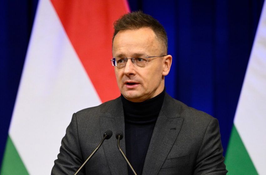  Hungary will block a major EU loan to Ukraine until Russian oil shipments resume