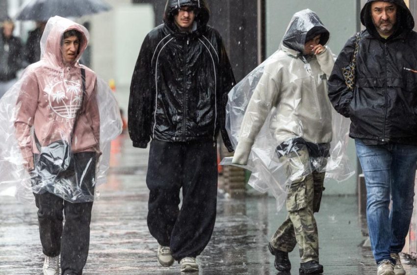  First wave of nearly a week of rain hits Southern California. Snow expected for Mammoth, Tahoe