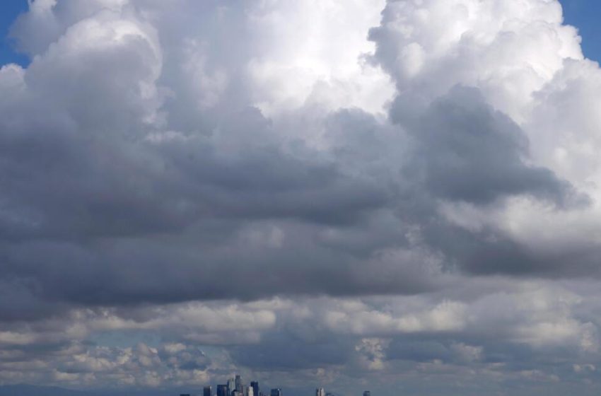  L.A. storm timeline: Bursts of rain, blasts of wind expected in Presidents Day washout