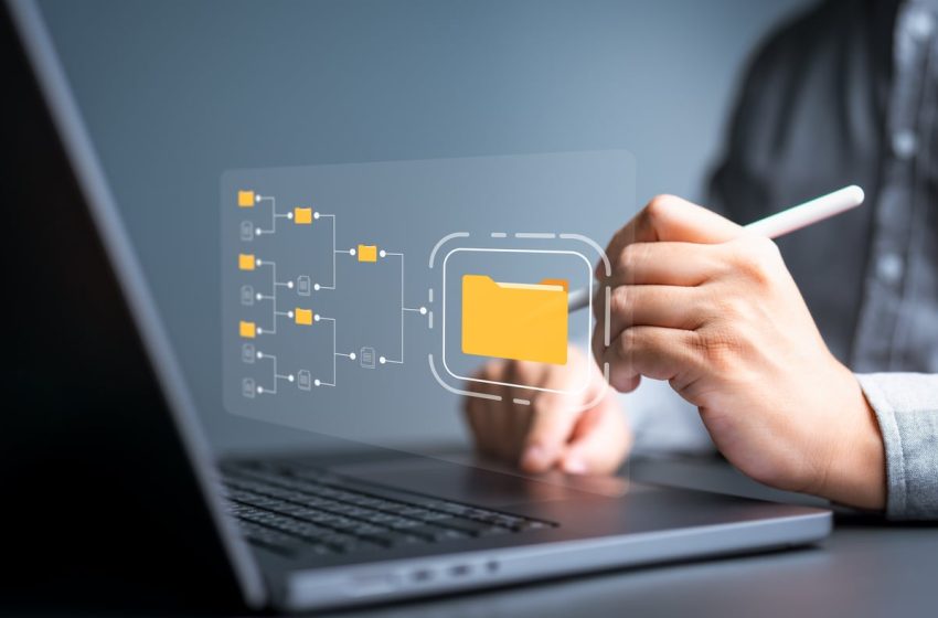  Software Bear Market: 2 Stocks Down 74% and 40% To Buy Now