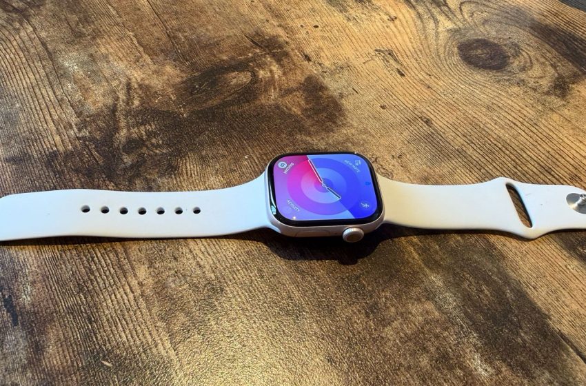  Get 25% off the Apple Watch 11 in Presidents’ Day deal