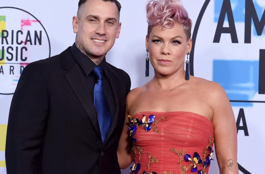  Pink denies reports that she is separated from husband Carey Hart: ‘Not true’