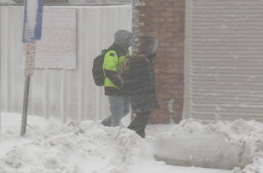 Live updates as blizzard brings snow to Philadelphia region, prompts travel restrictions