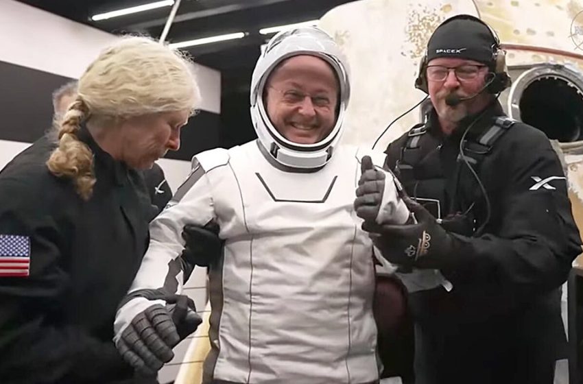  After he suddenly couldn’t speak in space, Pittsburgh astronaut says his medical scare remains a mystery