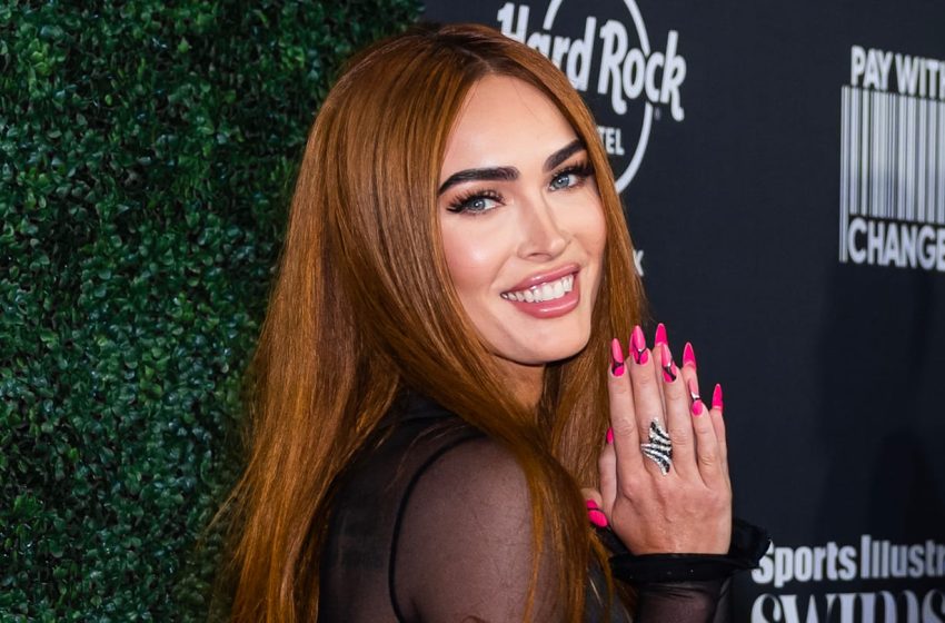  Megan Fox Sends Fans Into a Frenzy After Posting New Photos on Instagram