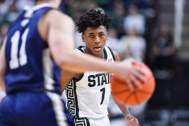 Fears focuses on defense against Hillsdale College on October 25, 2023.