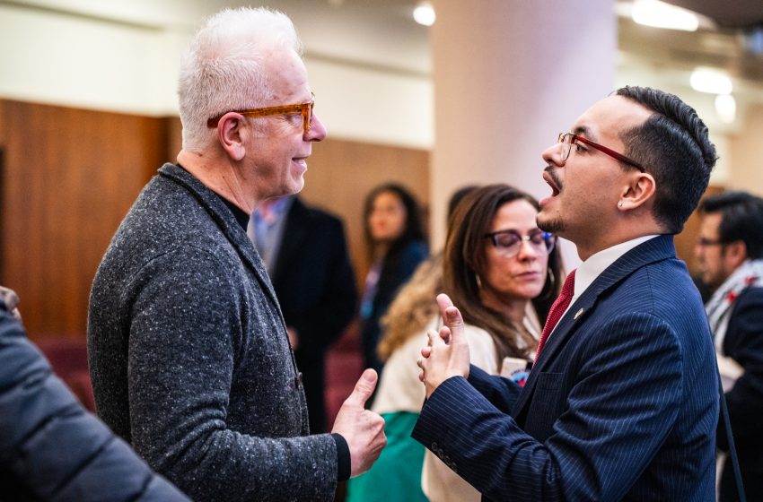  City Council Freezes Tipped Wage Increase, But Mayor Says He’ll Veto