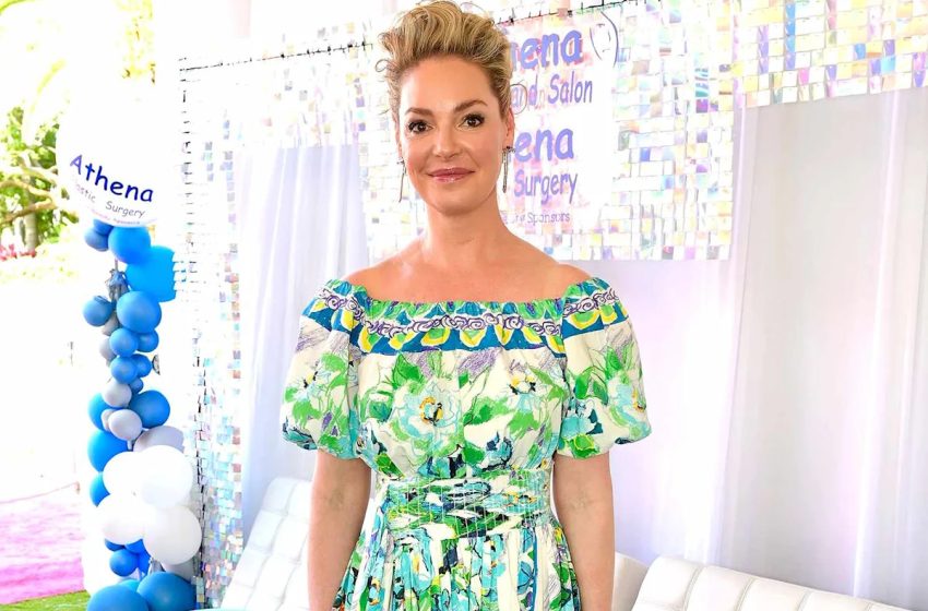  Katherine Heigl Makes Rare Red Carpet Appearance for Dog Rescue Fundraiser Hosted at Mar-a-Lago