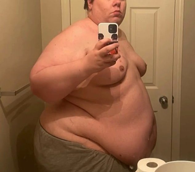  How I lost 100lb in just THREE months with a simple lifestyle change: Here’s my exact meal plan and daily calories… tricks to banish hunger… and one thing you must NEVER do