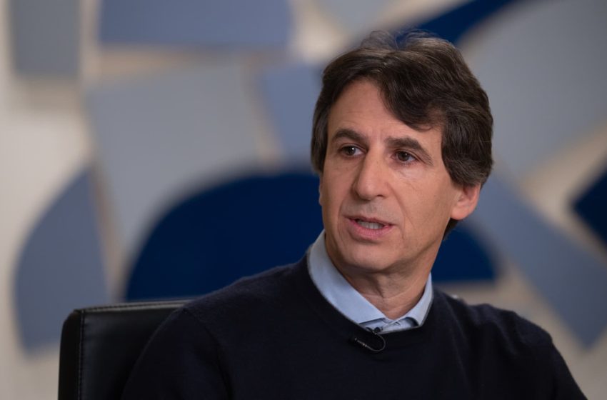  Apollo private credit fund gives investors only 45% of requested withdrawals