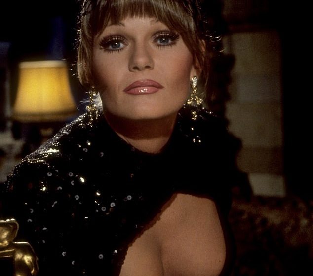 Superman actress Valerie Perrine, who played Gene Hackman’s love interest in films, dead at 82 after health battle