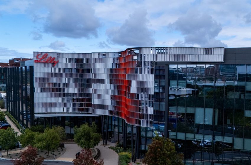  Eli Lilly reaches deal to bring AI-developed drugs to global market