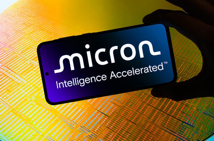  Micron falls 5.5% after blockbuster earnings. Here’s what analysts say